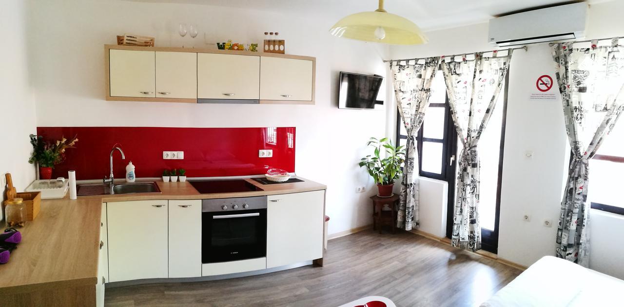 Balkaneros Hostel Мостар Экстерьер фото
