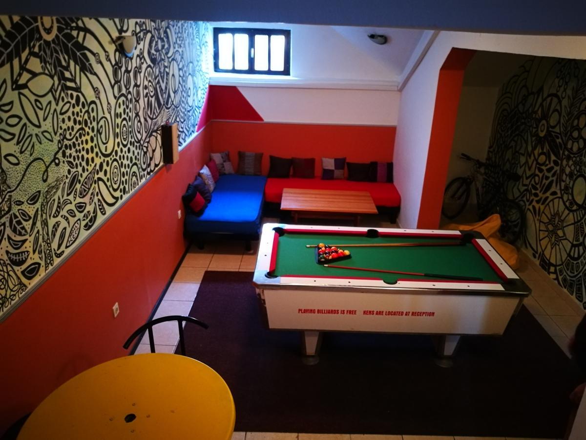 Balkaneros Hostel Мостар Экстерьер фото